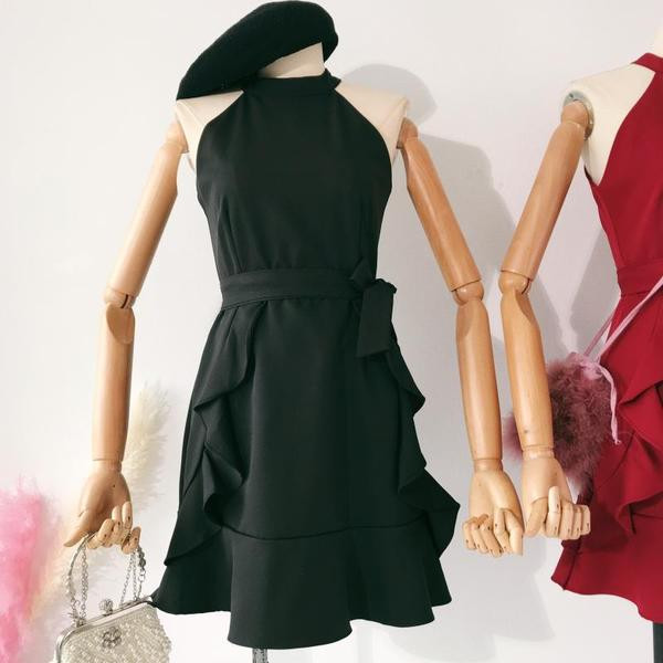 Elegáns női ruha övvel több színben