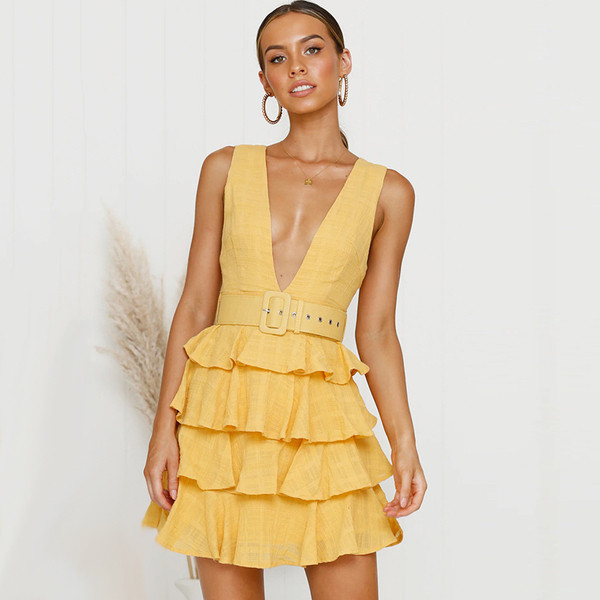 Rochie de dama eleganta cu decolteu in V si curea galbena