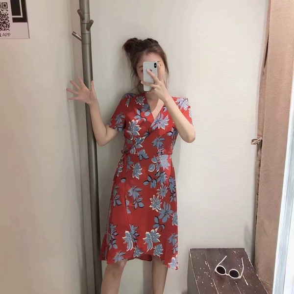 Rochie casual de damă, cu mâneci scurte cu decolteu în V și legături în talie