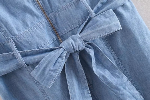 Salopetă lungă de damă cu decolteu în V și legături în talie în albastru