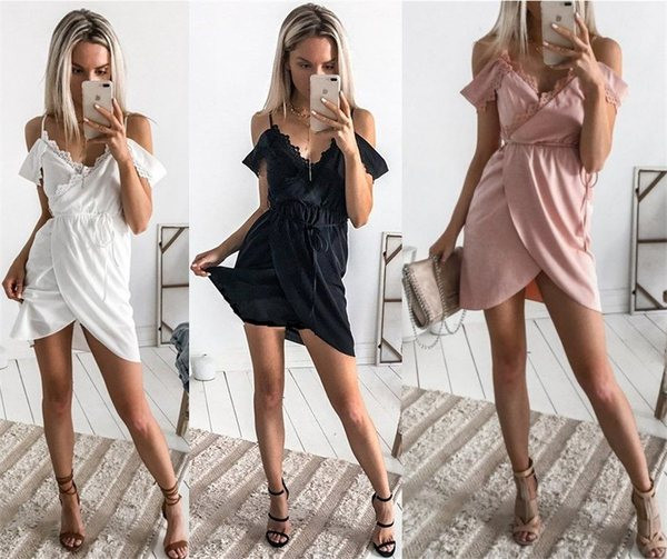 Rochie actuală de damă cu decolteu în V în alb, negru și roz