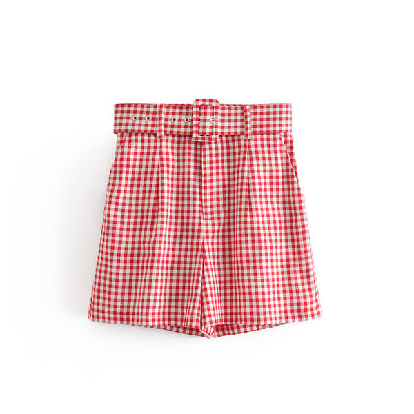 Pantaloni scurți de damă în carouri cu curea