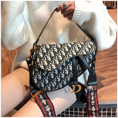 Geanta de dama de zi cu zi cu manere lungi si scurte in mai multe culori