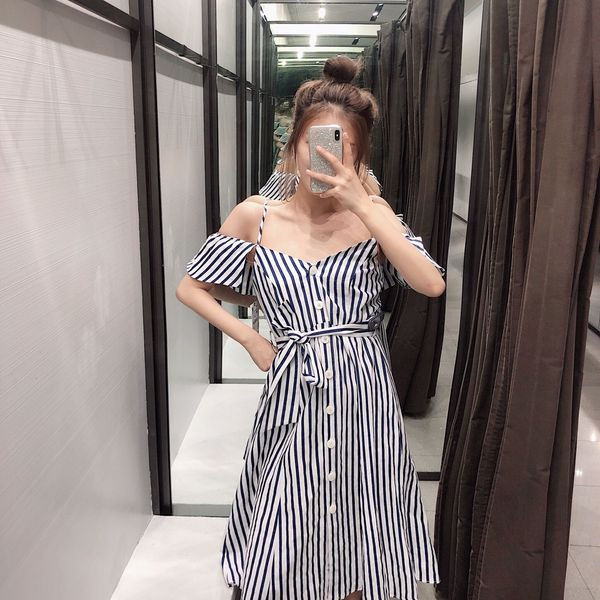 Rochie de dama in dungi cu bretele si maneci scurte