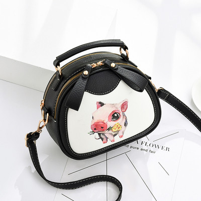 Geanta de dama moderna in negru cu aplicatie