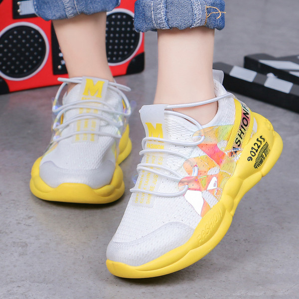 Adidași pentru copii în două culori cu inscripții - pentru fete