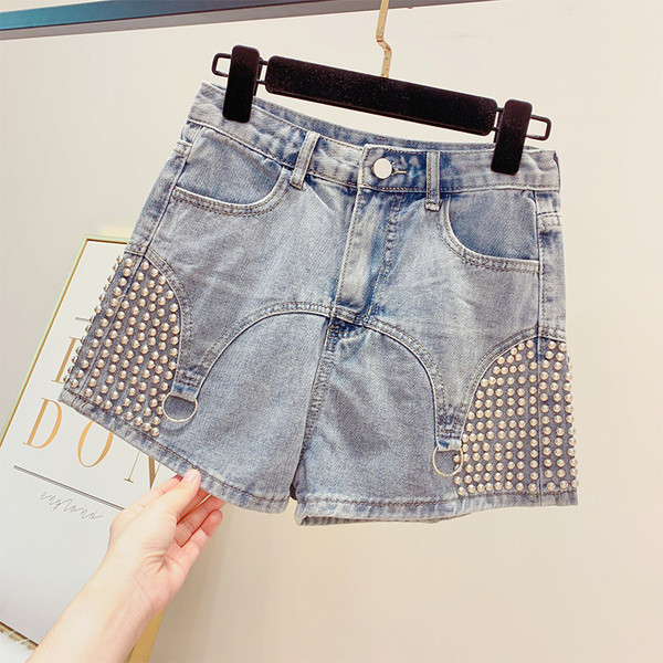 Pantaloni scurți de blugi cu elemente metalice