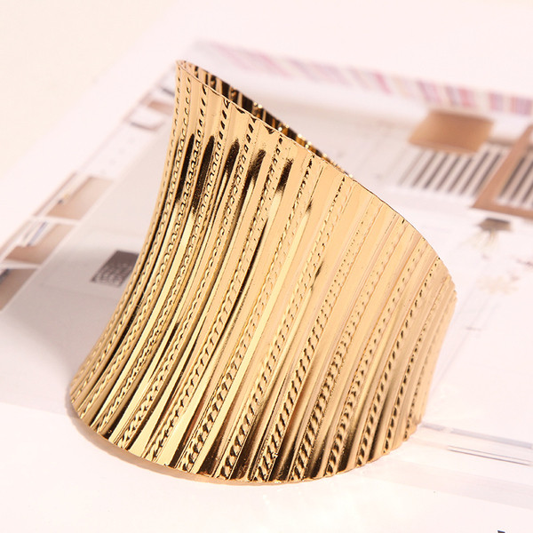 Brățară de damă modernă de culoare auriu și argintiu