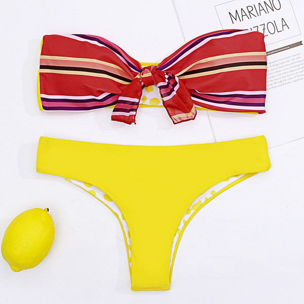 Costum de baie de damă pe două fețe în două părți