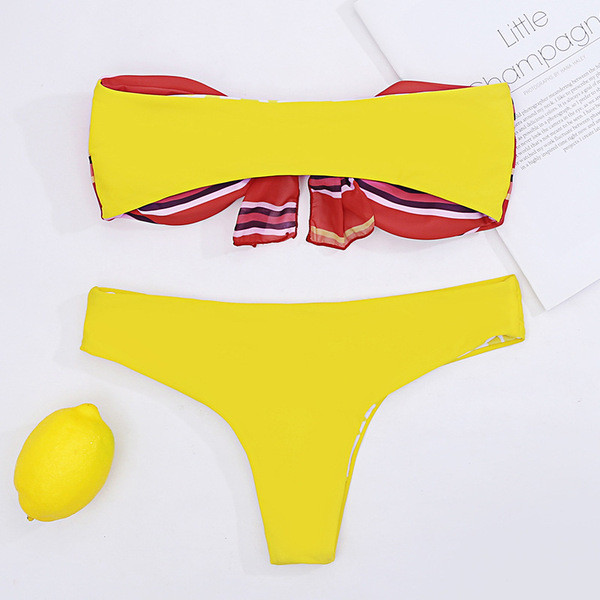 Costum de baie de damă pe două fețe în două părți