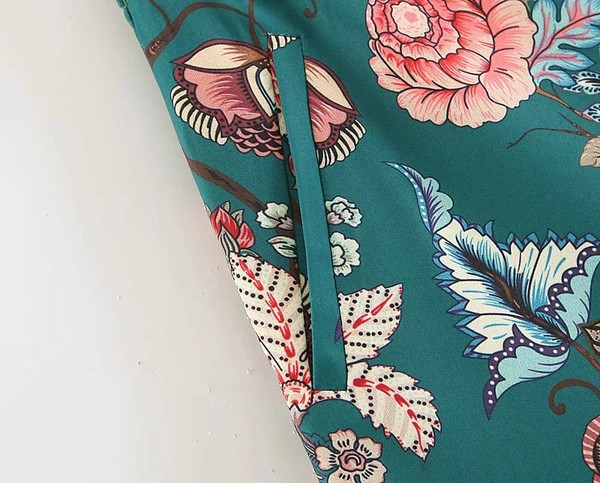 Pantaloni lungi largi dama cu dreapta