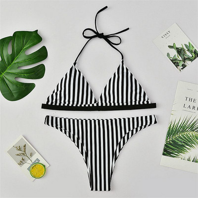 Costum de baie din două piese în dungi alb-negru