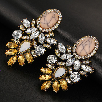 Cercei moderni de dama cu pietre colorate