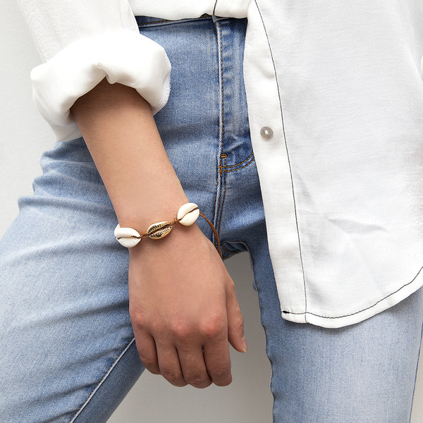 Bratara de dama actuala cu midii in doua culori