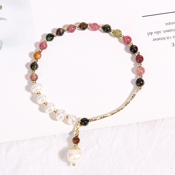 Модерна дамска гривна с цветни мъниста