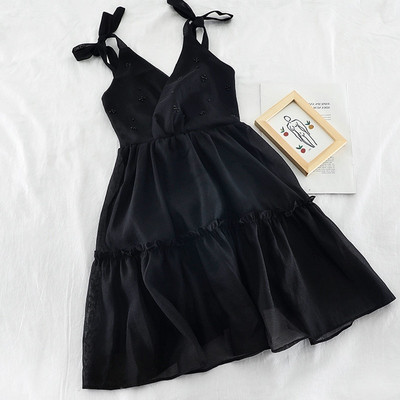 Rochie elegantă de damă cu decolteu în V în alb, negru și roz