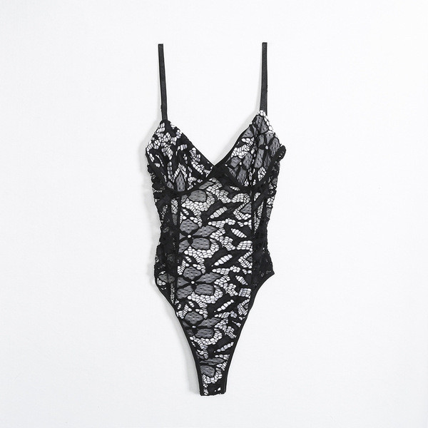 Corp de damă elegant, cu bretele subțiri și dantelă în negru