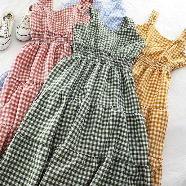 Rochie de damă în carouri în mai multe culori diferite