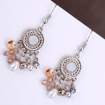 Cercei eleganti de dama cu margele si perle