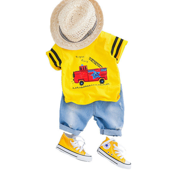 Set bebelusi pentru baieti in alb, gri si galben