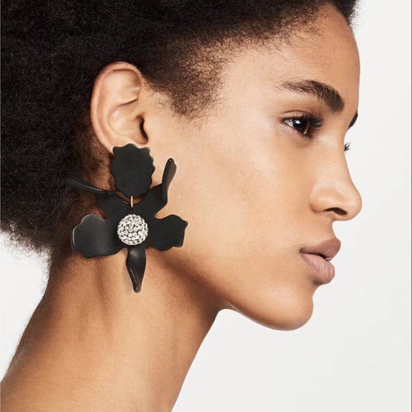 Kövekkel díszített női fülbevaló többféle színben