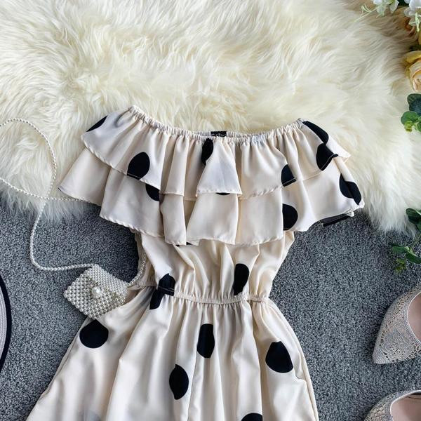 Három színben pöttyös, rövid női jumpsuit