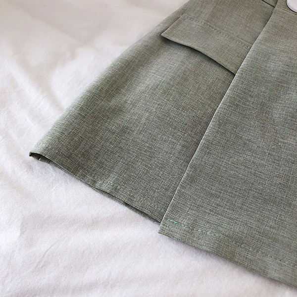 Fusta-pantaloni moderni de dama in negru, alb si gri