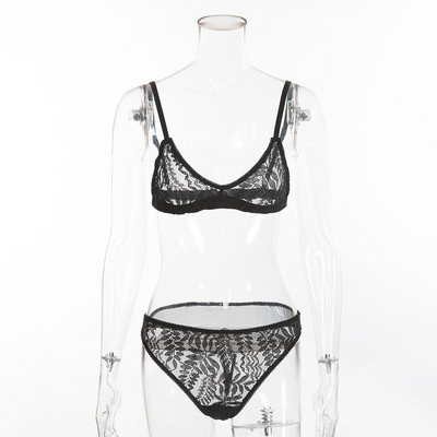 Set de lenjerie din dantelă în alb și negru