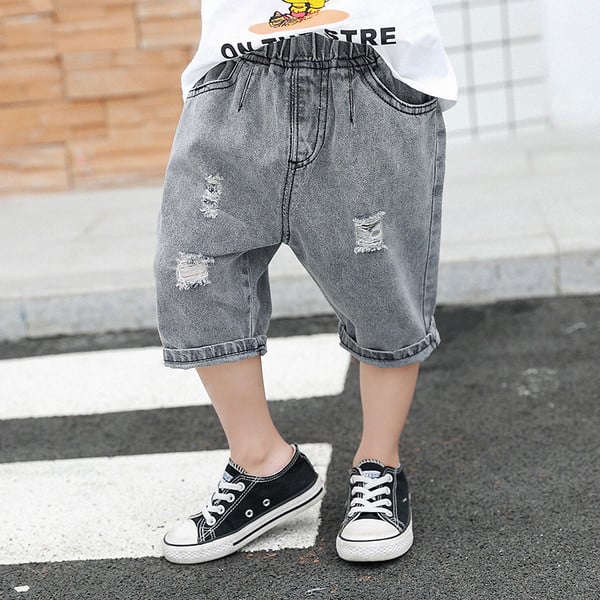 Gyerekfarmer fiúknak két színben, szakadt motívumokkal