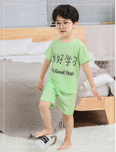 Pijamale pentru copii cu inscriptii in trei culori pentru baieti