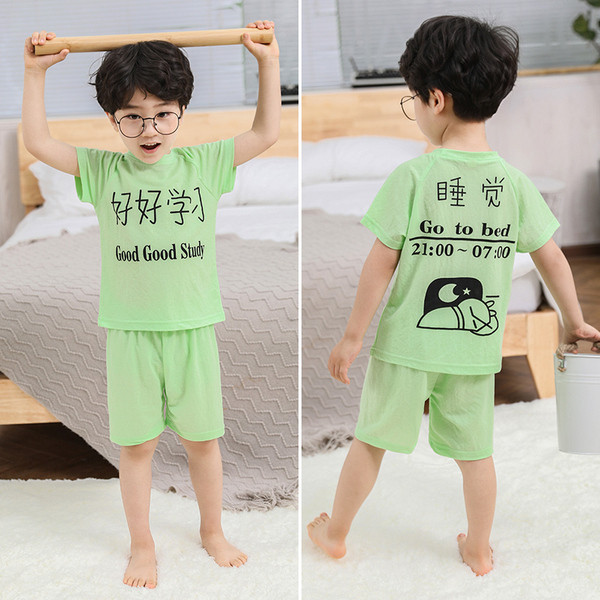 Pijamale pentru copii cu inscriptii in trei culori pentru baieti