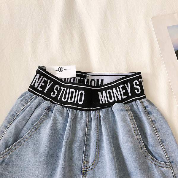 Blugi scurti de dama cu talie elastica de culoare albastra