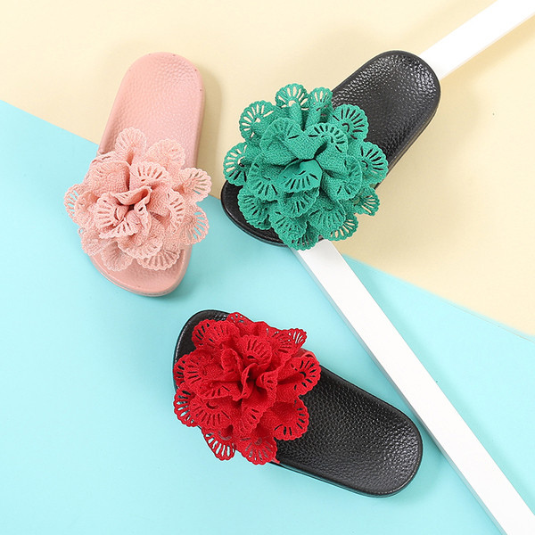 Papuci moderni pentru copii in trei culori cu element 3D