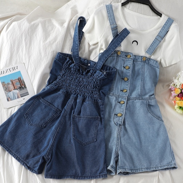 Salopeta de dama din denim in culori deschise si inchise