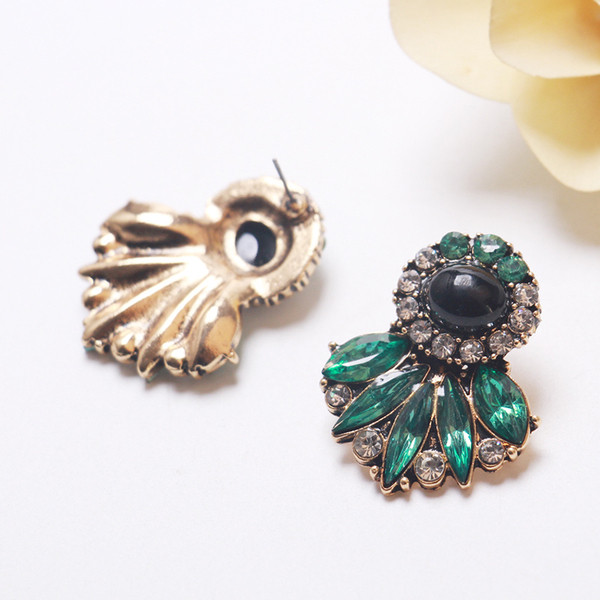 Cercei eleganti de dama cu pietre in doua culori