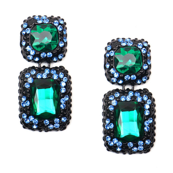 Cercei de dama cu un element de pietre in trei culori