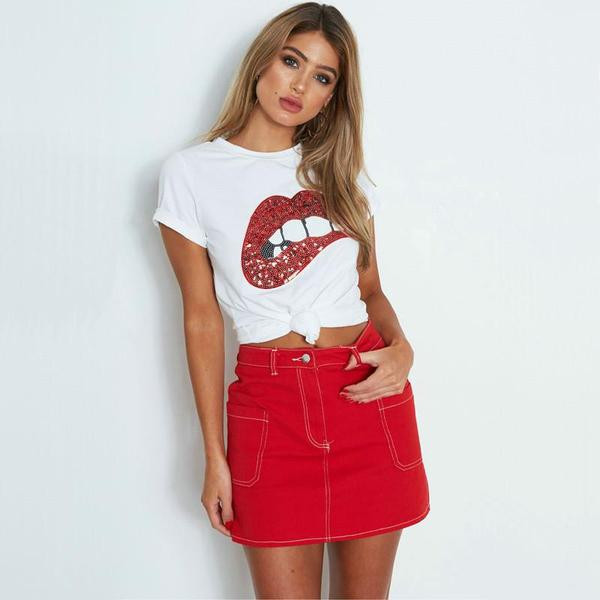 Modern női póló rövid ujjal és flitterekkel fehér és fekete színben