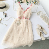 Model de rochie de dama modern croiat in culori vii