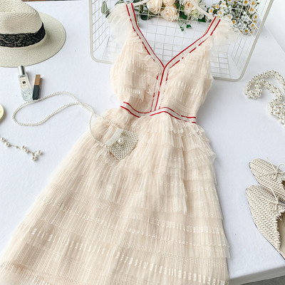 Model de rochie de dama modern croiat in culori vii