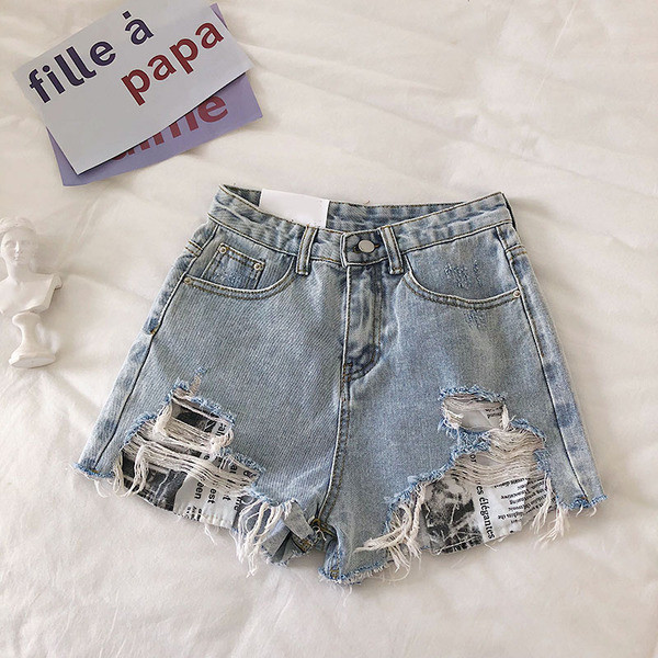 Blugi scurti de dama cu motive rupte in doua culori