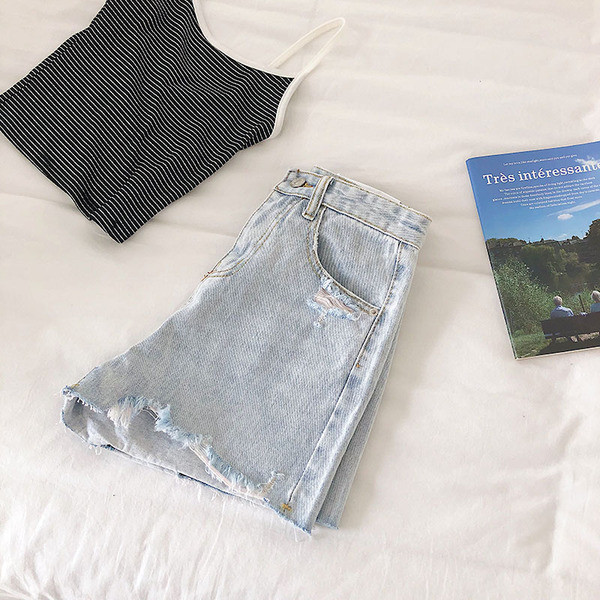 Blugi scurti casual de dama de culoare deschisa