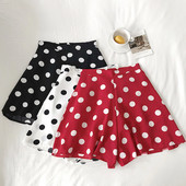 Modern női rövidnadrág pöttyökkel több színben