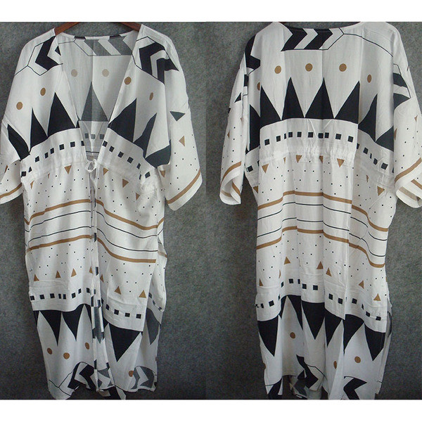 Pareo de dama modern cu cravate in alb