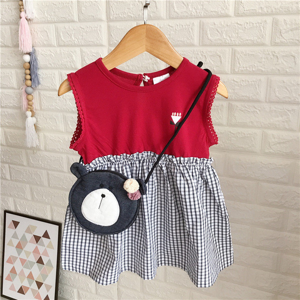 Rochie de copii croiala casual cu aplicatie pentru fete