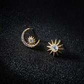 Cercei mici de dama de culoare aurie cu pietre