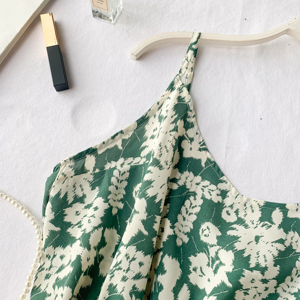 Salopeta de dama scurta casual cu motive florale in mai multe culori