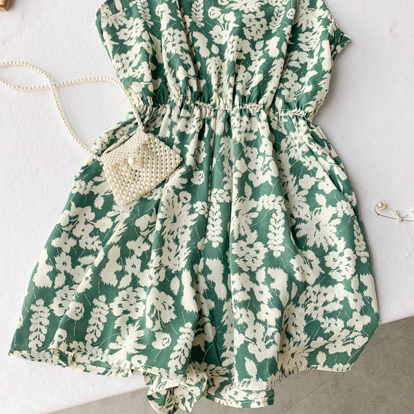 Salopeta de dama scurta casual cu motive florale in mai multe culori