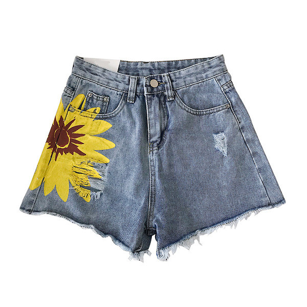 Blugi scurti casual de dama cu aplicatie