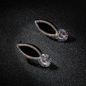 Cercei moderni de dama in negru cu pietre