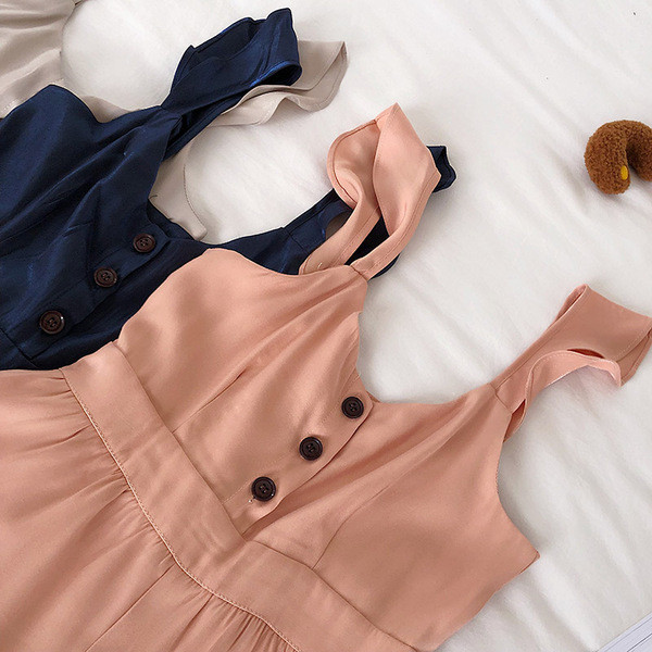 Salopeta de dama moderna cu nasturi in trei culori